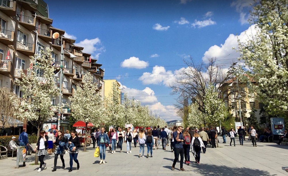 Rreth 100 mije te rinj ne Kosove pa pune dhe pa shkolle
